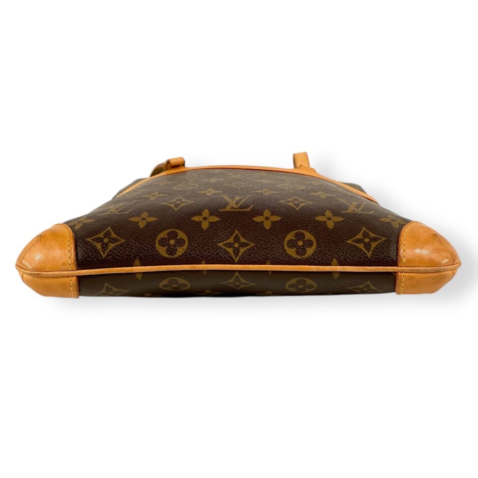 Louis Vuitton Coussin GM
