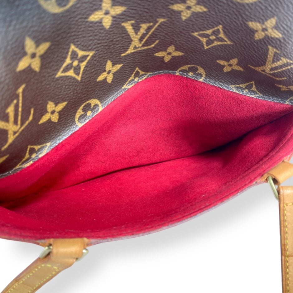 Louis Vuitton Coussin GM